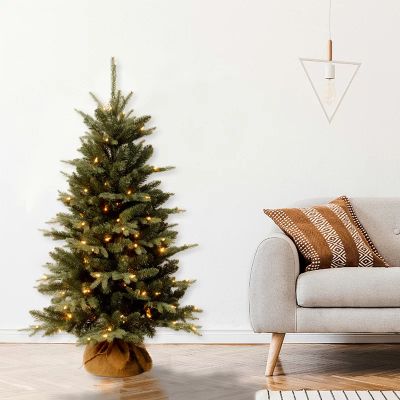 4GreenPineTreesArtificialChristmasTreewith150ClearLights خصم يصل إلى 50% على أشجار عيد الميلاد في Wayfair!  :: المدخرين الجنوبيين